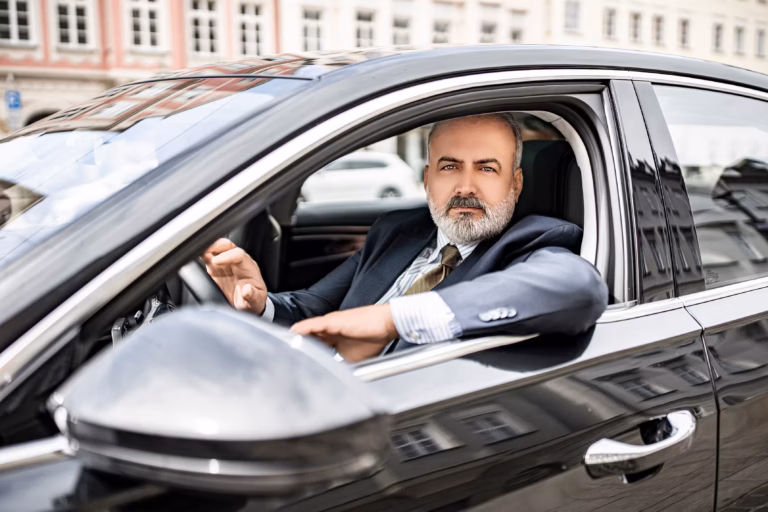 Positionierung, Uber, eigener Fahrer, Führungskräfte